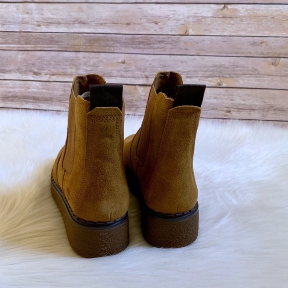 Timberland Bluebell Lane Suede Chelsea Wedge Boots - Picture 6 of 8